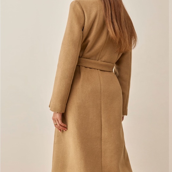 Reformation Greenwich Coat in Camel - Picture 4 of 6